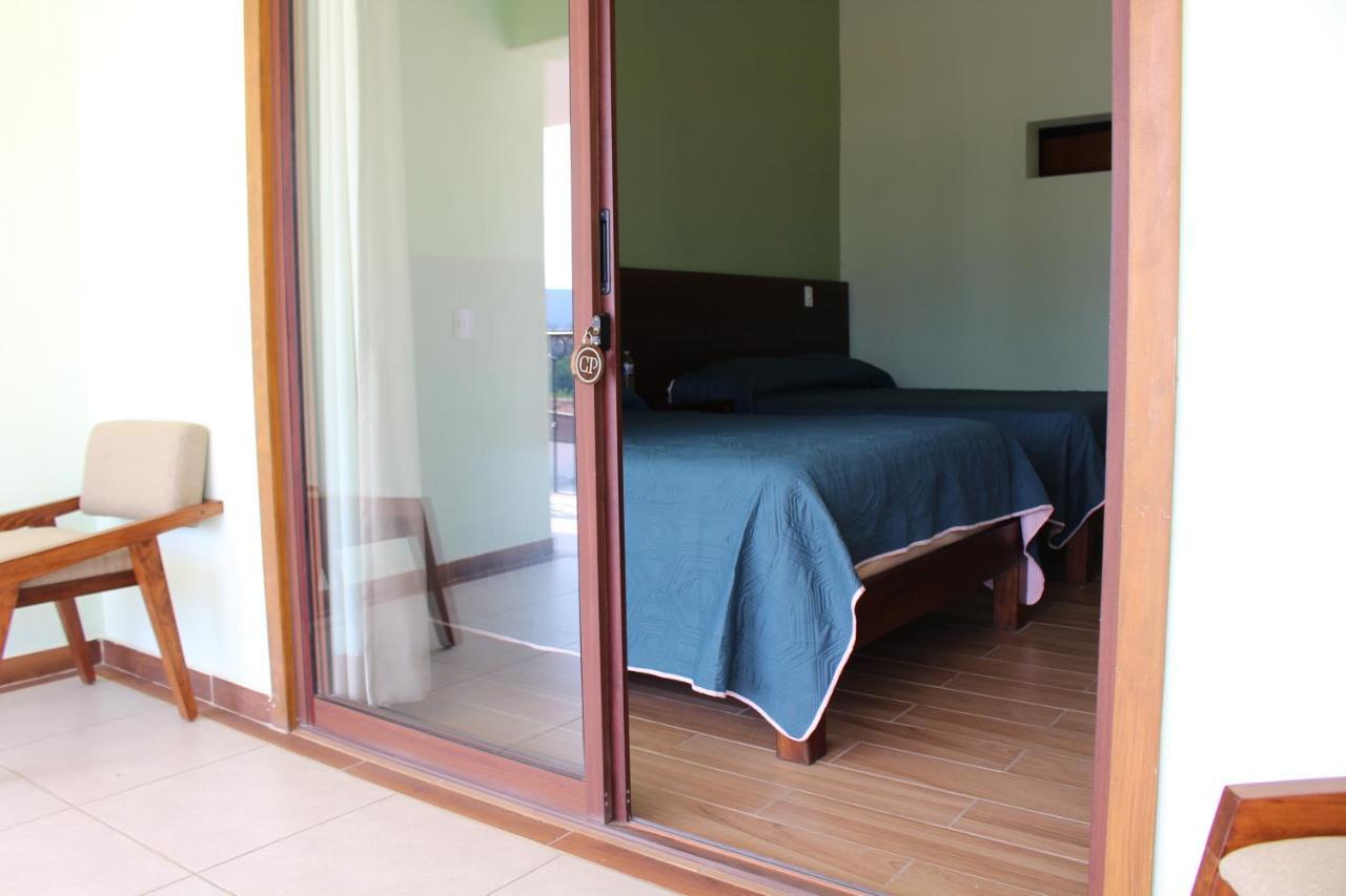 Hotel Casa Peregrina Тапальпа Экстерьер фото