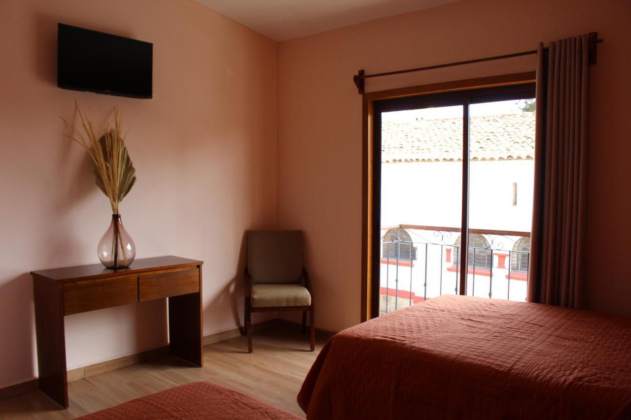 Hotel Casa Peregrina Тапальпа Экстерьер фото