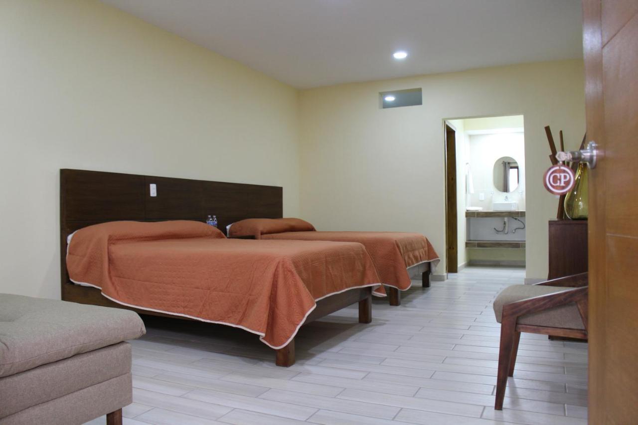 Hotel Casa Peregrina Тапальпа Экстерьер фото