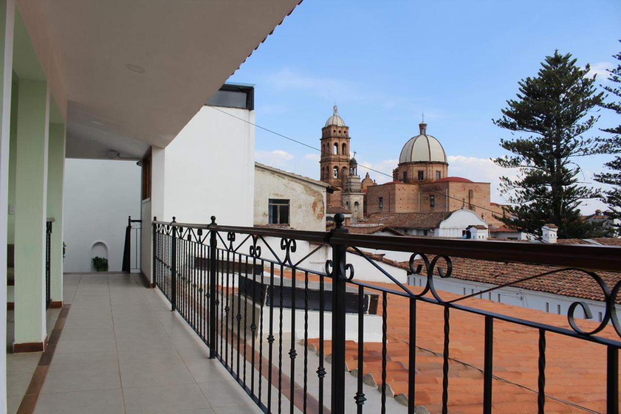 Hotel Casa Peregrina Тапальпа Экстерьер фото