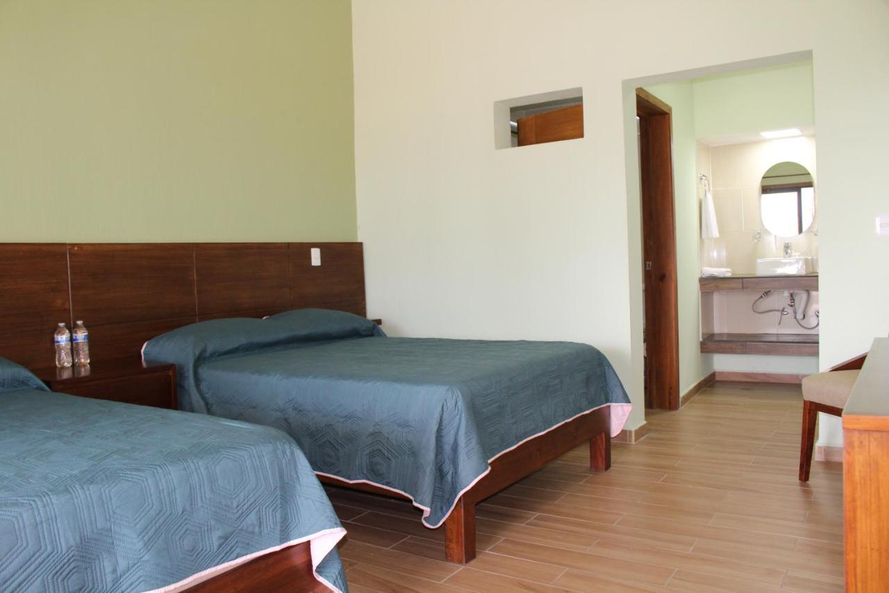 Hotel Casa Peregrina Тапальпа Экстерьер фото