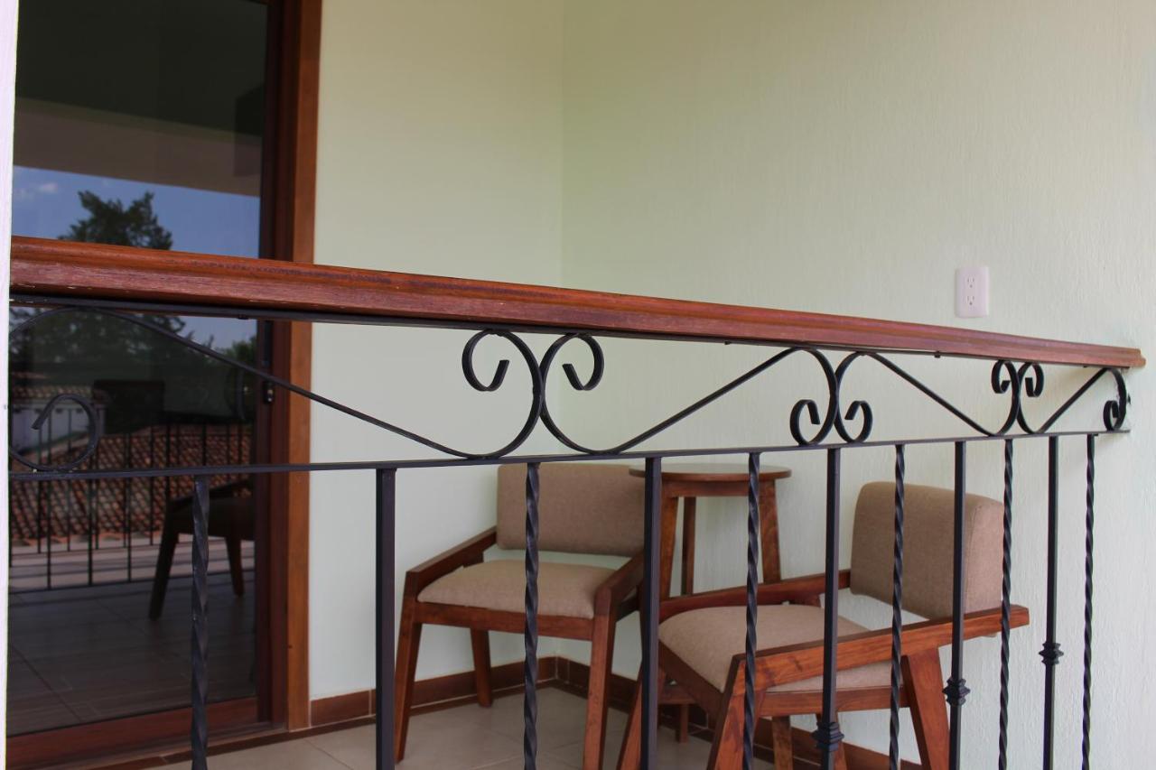 Hotel Casa Peregrina Тапальпа Экстерьер фото