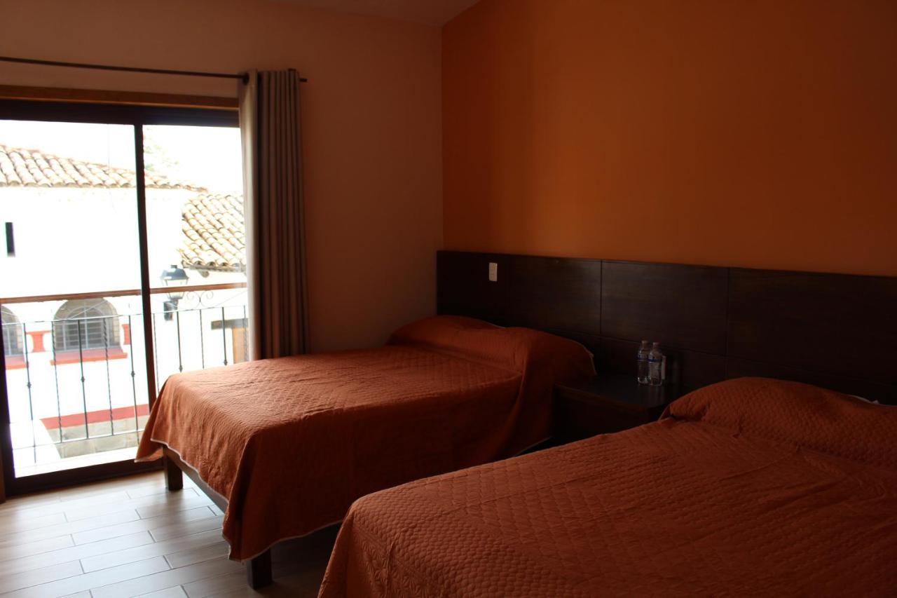Hotel Casa Peregrina Тапальпа Экстерьер фото