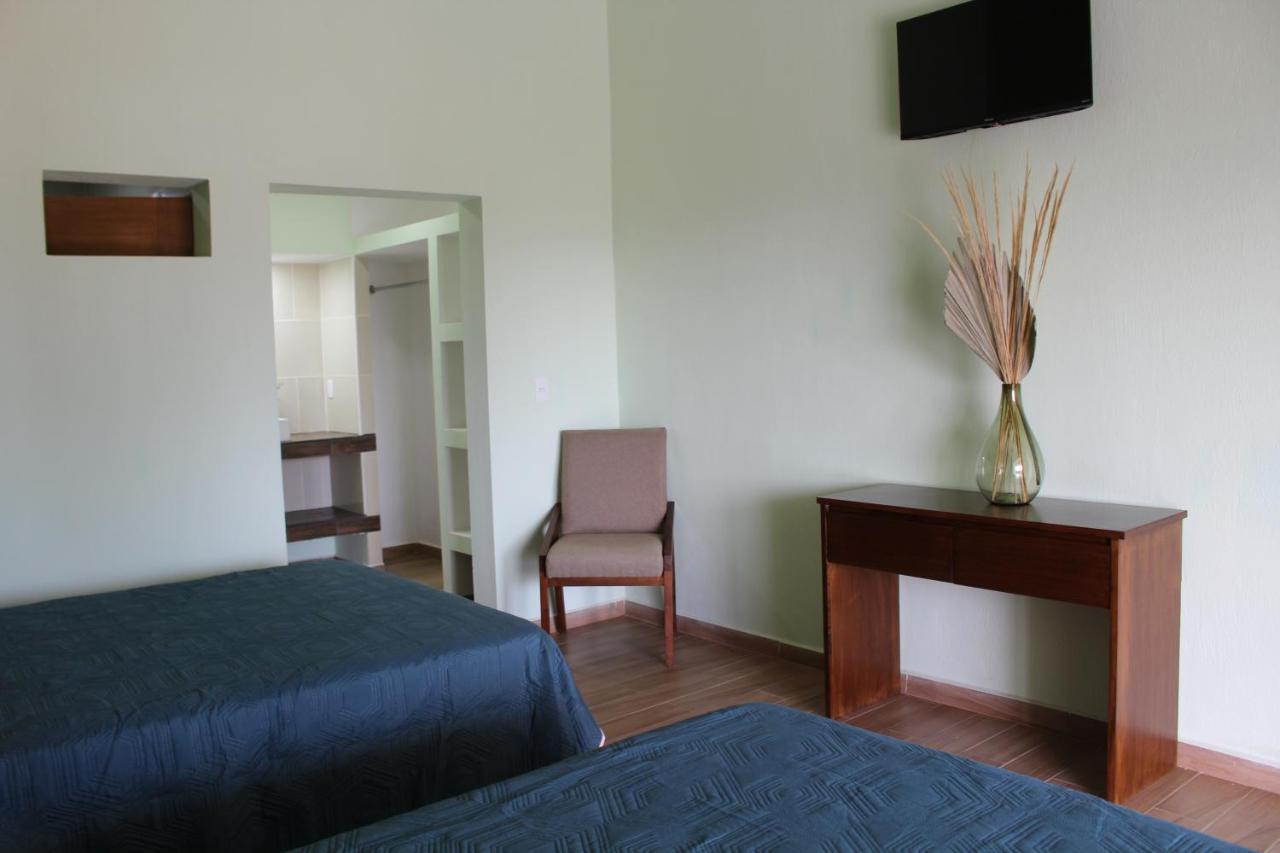Hotel Casa Peregrina Тапальпа Экстерьер фото