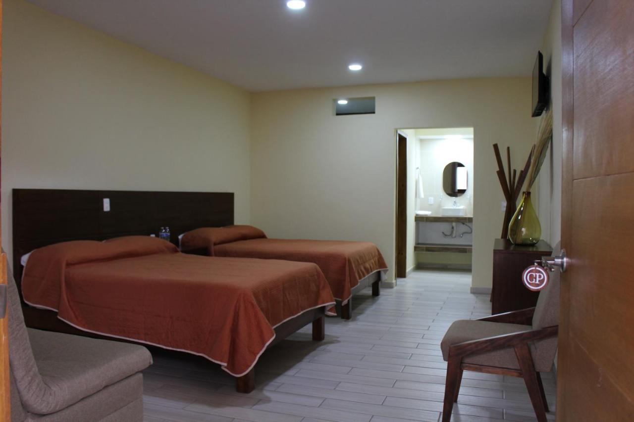 Hotel Casa Peregrina Тапальпа Экстерьер фото
