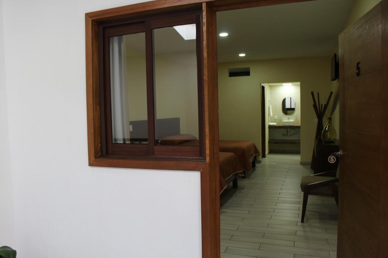 Hotel Casa Peregrina Тапальпа Экстерьер фото