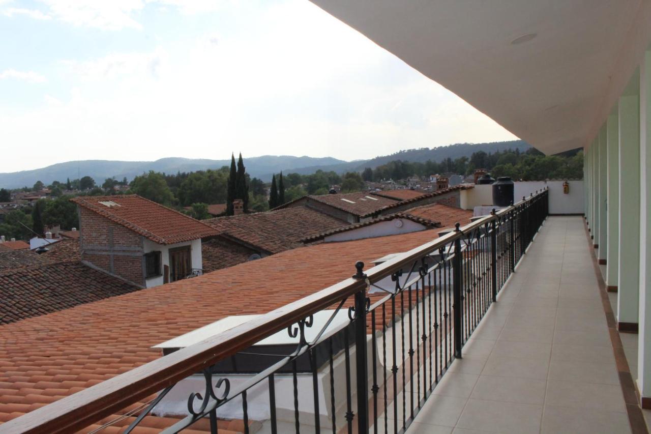 Hotel Casa Peregrina Тапальпа Экстерьер фото